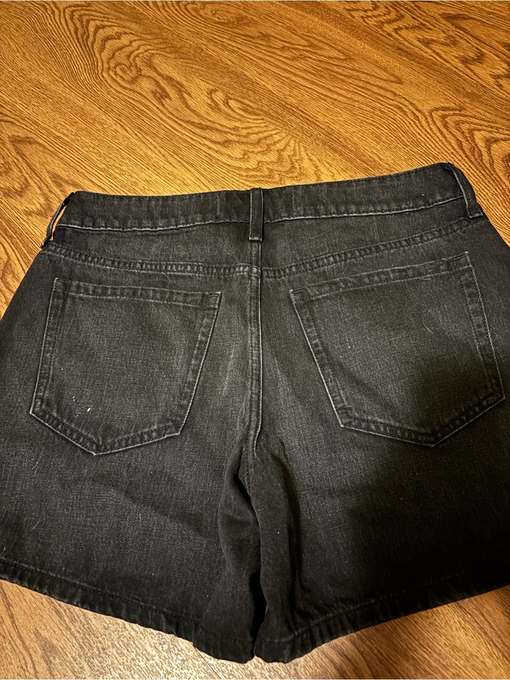 Hollister White and Black High-Rise Denim Shorts Duo - Picture 9 of 14